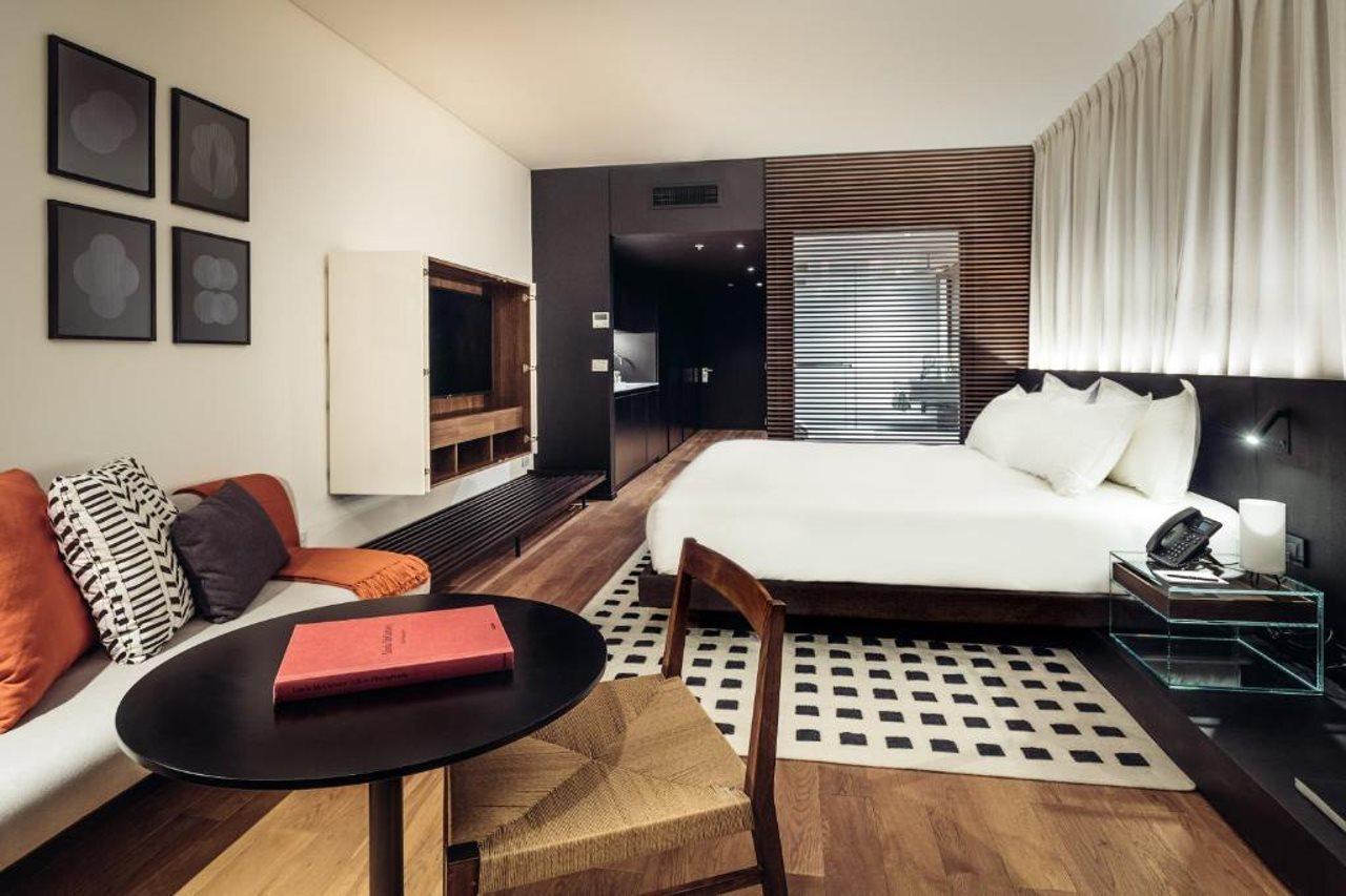 Sls Buenos Aires Puerto Madero Hotel Buitenkant foto A room at the hotel