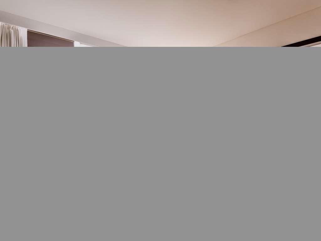 Sls Buenos Aires Puerto Madero Hotel Buitenkant foto A 2D image with a Gaussian blur applied